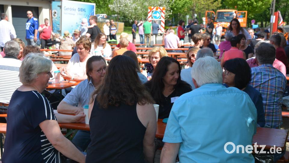 Viele Besucher nutzten das herrliche Wetter und schauten beim Tag der offenen Tür am Landratsamt vorbei. Bild: jr