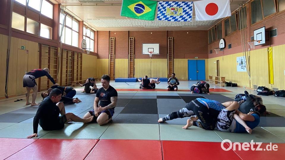 Das Teams von &quot;Stonewood Martial Arts&quot; traf sich zum mehrtägigen Kampfsport-Camp. Bild: Andreas Fachtan/exb