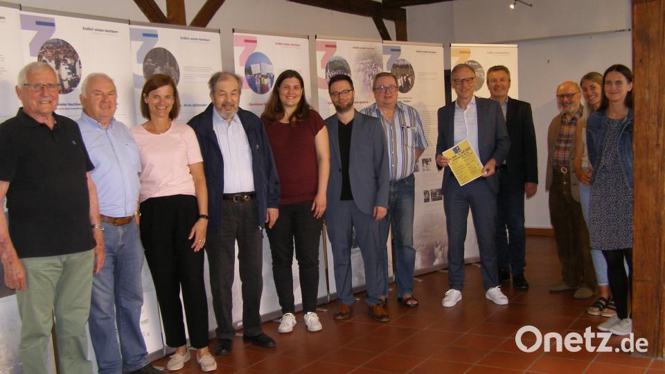 Nach der Eröffnung der Wanderausstellung in Waldsassen und der Präsentation des Programms der Europawoche. Bild: pz