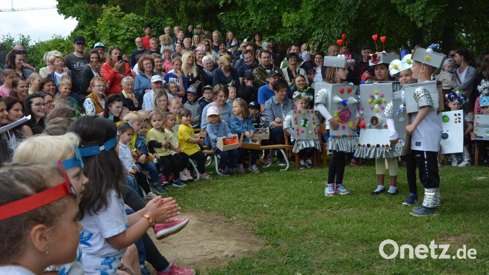 Prächtige Stimmung herrschte beim Sommerfest im Städtischen Kinderhaus. Bild: jr