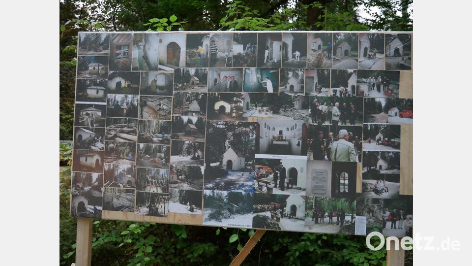 An einer Bildertafel konnte man den Verlauf der Sanierung vor 20 Jahren noch einmal nachvollziehen. Bild: hmr