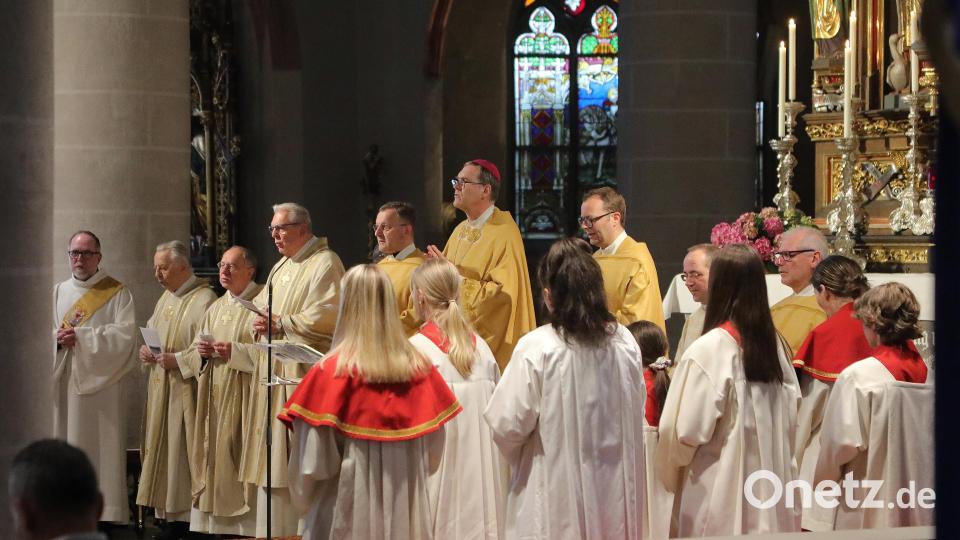 Ein Pontifikalgottesdienst fand zum Abschluss der 600-Jahr-Festwoche für die Basilika St. Martin statt. Bild: Wolfgang Steinbacher