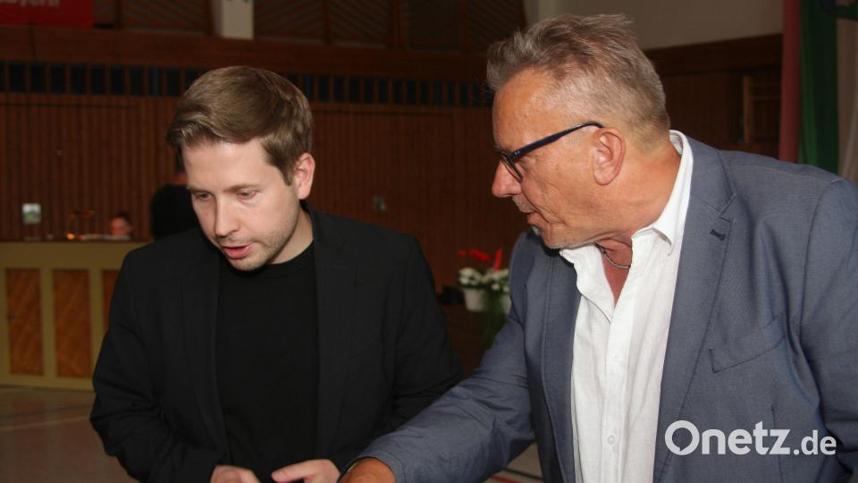 Kevin Kühnert und SPD-Ortsvorsitzender Udo Fürst (von links). Bild: wro