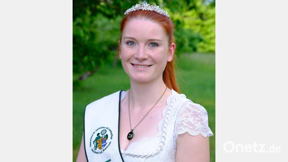 Holunderkönigin Monika I. - eine der wenigen Majestäten im Landkreis Bild: do