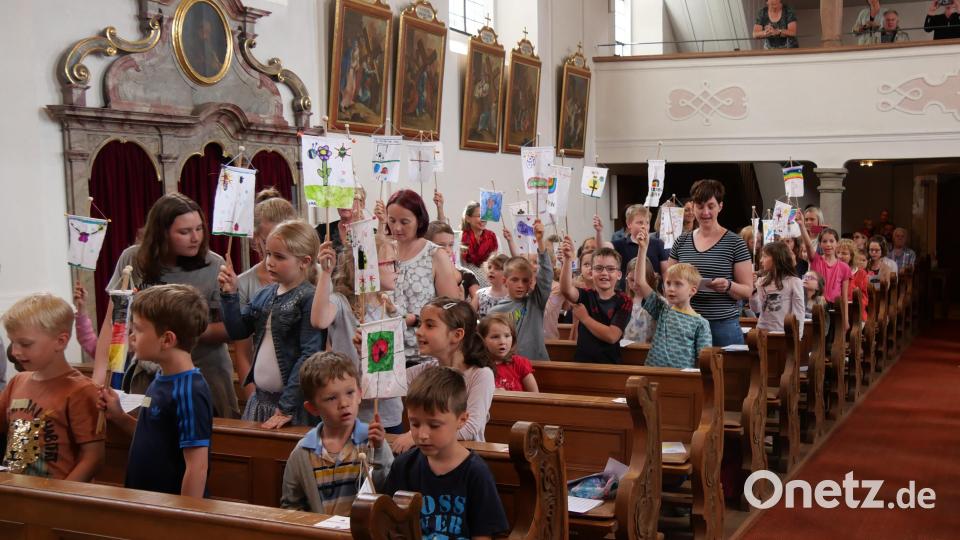 Aktiv eingebunden in das Spiel waren die teilnehmenden Kinder. Bild: adj