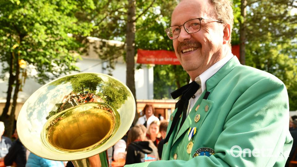 Die Musiker der Jugendblaskapelle verstehen es, mit ihren Instrumenten Musik zu machen. Bild: Freya Stoeckl