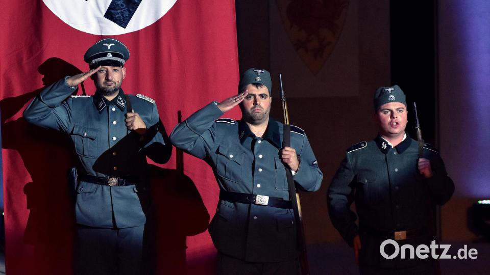 Premiere des Festspiels "900 samma", am Frohnberg bei Hahnbach. Bild: Stephan Huber
