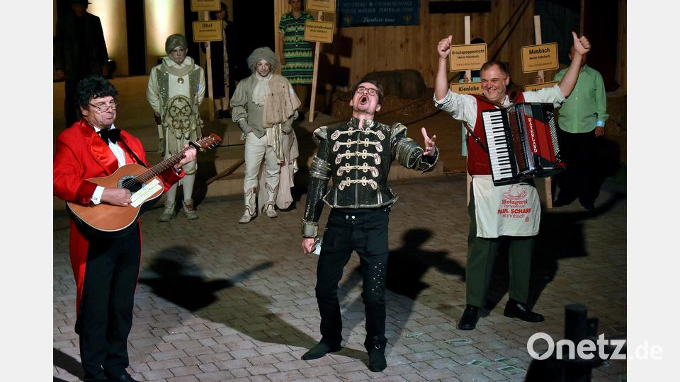 Premiere des Festspiels "900 samma", am Frohnberg bei Hahnbach. Bild: Stephan Huber