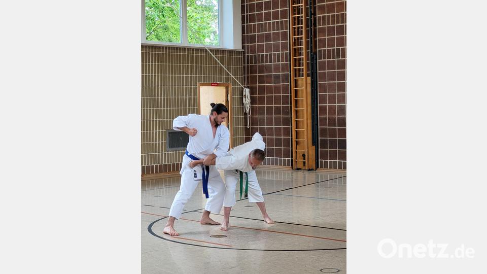 Nach einer intensiven Vorbereitung stellten sich Karateka vom TV Vohenstrauß ihrer Kyu-Prüfung und legten dafür sogar ein Extra-Training ein. Bild: dob