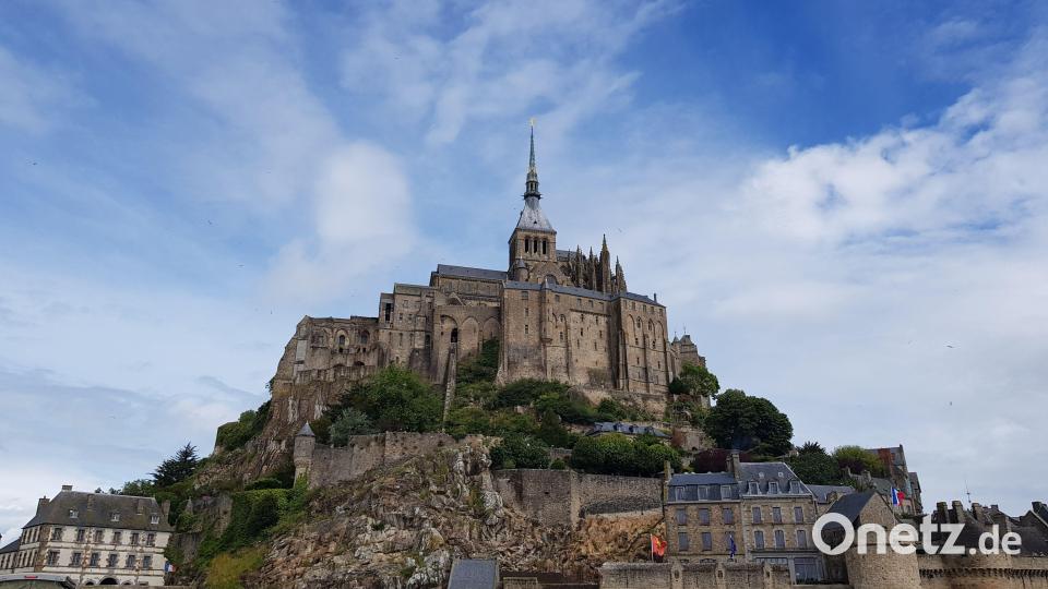 Auch kulturell bekommen die Jugendlichen einiges zu sehen: Die Abtei auf dem Mont-Saint-Michel gehört zum UNESCO-Weltkulturerbe. Bild: Judith Lehner