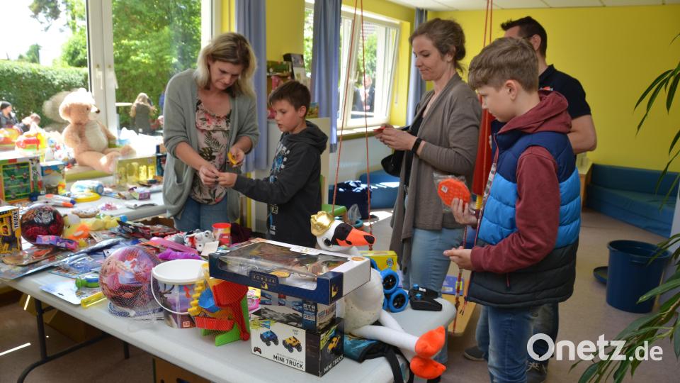 Bei einer bunten Tombola gab es viele Preise zu gewinnen. Bild: dob