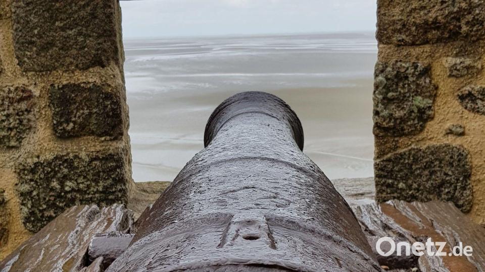 Auch Verteidigungsanlagen gibt es auf Mont-Saint-Michel. Bild: Judith Lehner