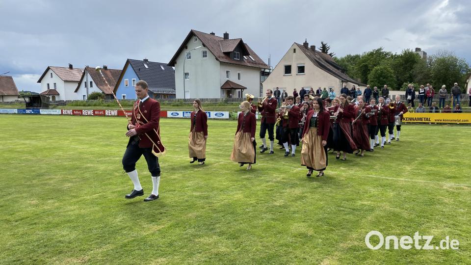 Musikalisch mit den Nabburgern verbunden: Die österreichische Patenkapelle aus Ried im Traunkreis. Bild: aub