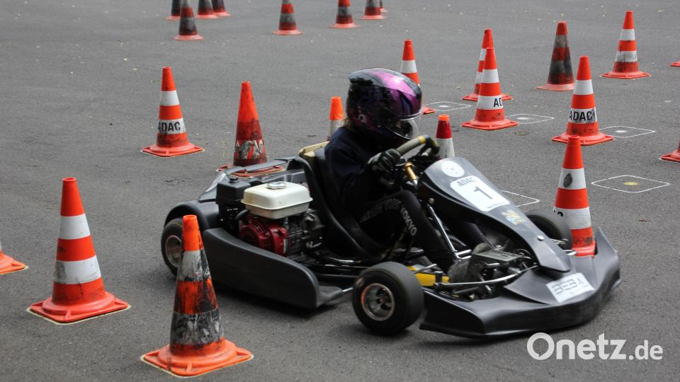 Rasanter Kartsport wurde beim 43. ADAC-Jugend-Kart-Slalom des AC Waldershof geboten. Bild: kro