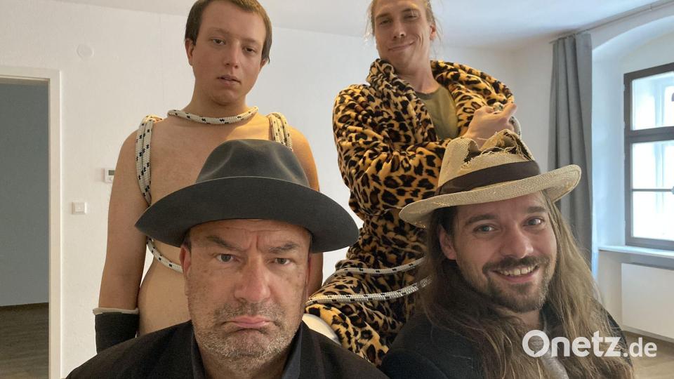 Metzgermeister Herbert Hottner (vorne links) gemeinsam mit seinen Mitspielern Manuel Sailer, Tobias Haller und Andreas Guckenberger. Bild: Peter Geiger