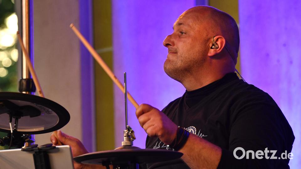 Bild: Hartl
„900 samma“ Hahnbach
„Oisecht“ – Die Bayrischen Singer und Songwriter spielen auf der Freilichtbühne auf dem Frohnberg bei Hahnbach. Bild: Petra Hartl