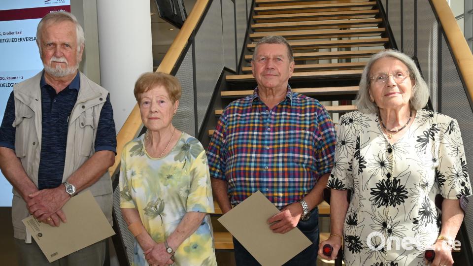 Für 50 Jahre Genossenschaftsmitgliedschaft bei Werkvolk wurden (von links) Ottmar Grasser, Inge Windisch, Hermann Hoffmann und Ingeborg Martin geehrt. Bild: gf
