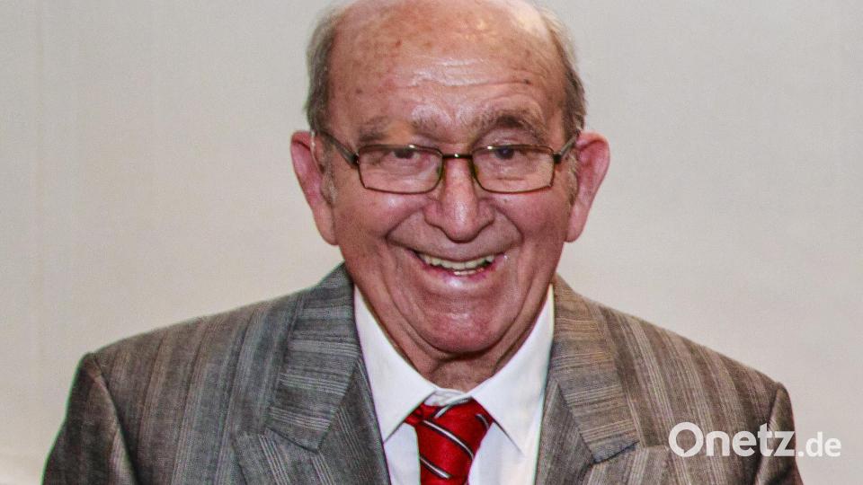 Franz Sichler ist tot. Der Schwandorfer Ehrenbürger verstarb am Mittwoch im Alter von 93 Jahren. Archivbild: Hösamer