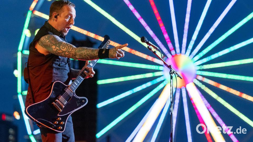 Michael Poulsen, Sänger und Gitarrist der dänischen Metal-Band Volbeat. Bild: Daniel Karmann/Dpa