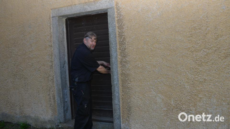 Bei den 21. &quot;Vohenstrauß Classics&quot; am Sonntag 12. Juni, findet zwar keine Ausfahrt statt, aber dafür können die alten Gefängniszellen im Westtrakt an der Friedrichsburg besichtigt werden. Paul Hopf freut sich schon mächtig, die früheren Gefängniszellen der Öffentlichkeit zu zeigen. Bild: dob