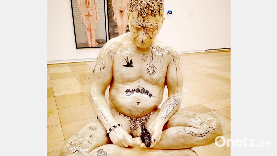 &quot;MAMA III&quot; nennt sich die Plastik, die als Selbstportrait des Künstlers angelegt ist. Bild: Thomas Dobler