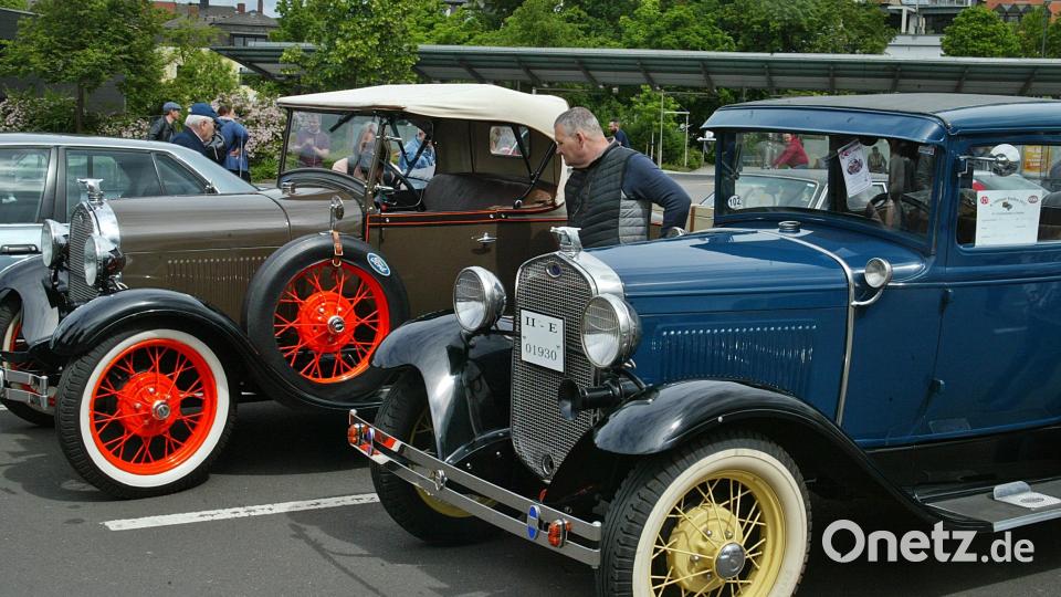 Wahre Schmuckstücke sind unter den Oldtimern, die auf dem Großparkplatz präsentiert werden. Bild: R. Kreuzer