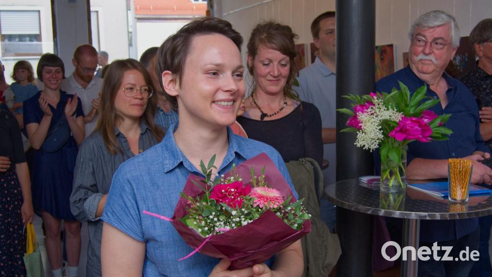 Stephanie Heike zeigt eine Auswahl ihrer Werke in der Galerie der Gruppe 81 in Sulzbach-Rosenberg. Bild: Michael Prechtl/exb