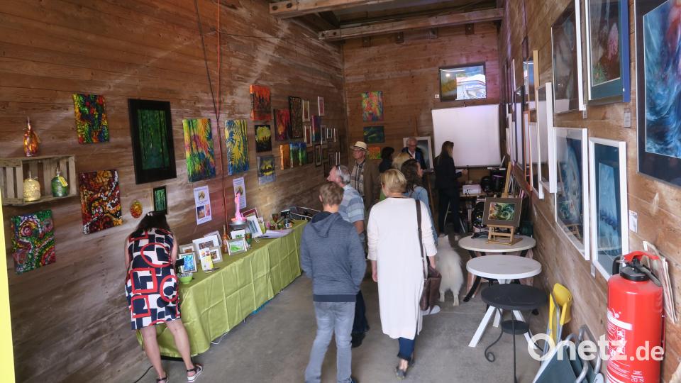 Einer der Ausstellungsorte ist die Tankstelle Geitner. Bild: ves
