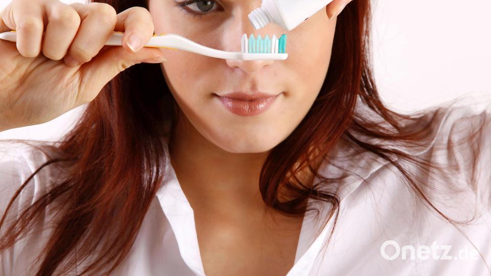 Gute Zahnpflege ist wichtig, damit keine Entzündungen entstehen. Symbolbild: Knut Wiarda – stock.adobe.com