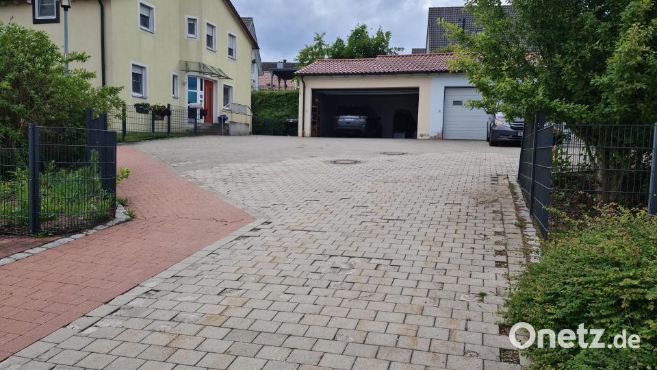 Das beschädigte Pflaster des Wendehammers in der Bierlohstraße soll durch eine Asphaltierung ersetzt werden. Bild: sne