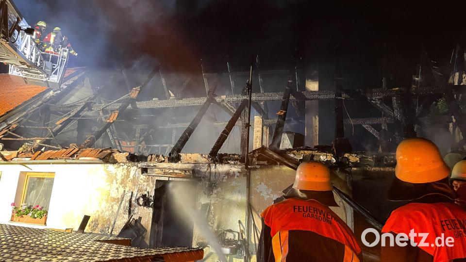 Nach ersten Schätzungen beläuft sich der Schaden auf rund 150.000 Euro. Bild: Florian Schlegel/Kreisbrandinspektion Amberg-Sulzbach