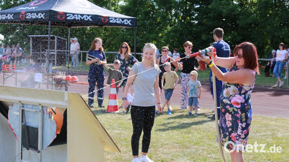 Viel Spaß bot das Spiel ohne Grenzen auf dem Kümmersbrucker Sportplatz. Bild: egl