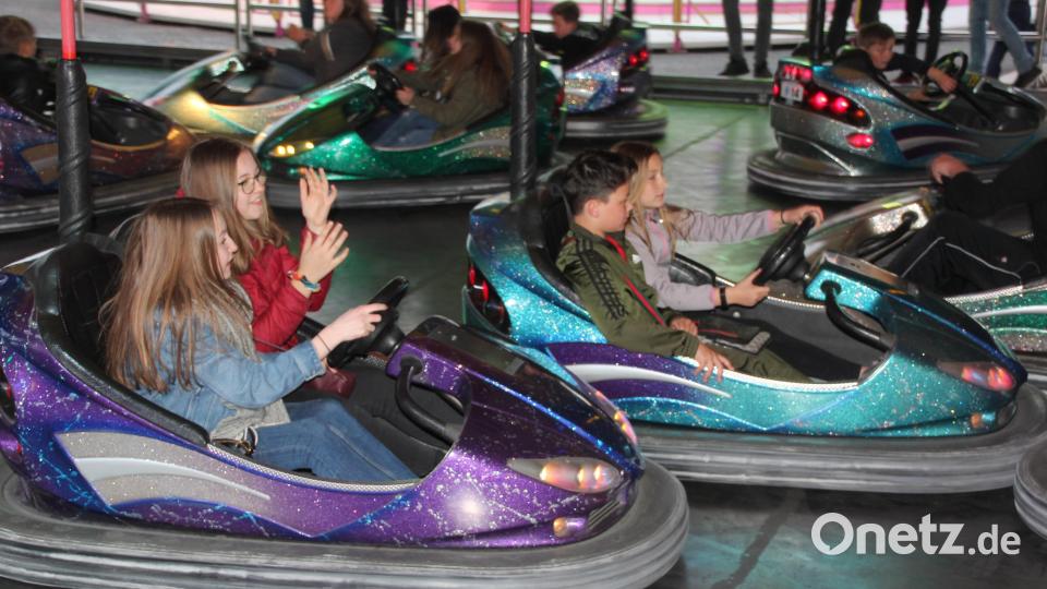 Nach wie vor ein Hit beim Tirschenreuther Volksfest: Autoscooter. Archivbild: kro