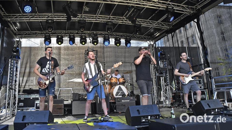 Die Big Boners machten beim Campusfest den Anfang. Bild: Petra Hartl