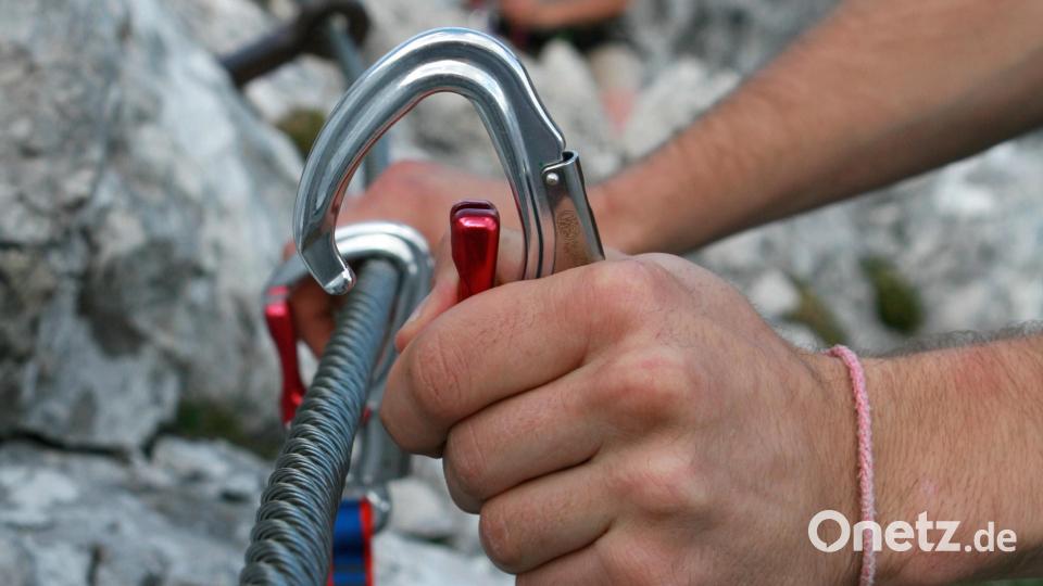 Workshops, Vorträge, Konzerte und Ausstellungen gibt es bis Sonntag, 19. Juni, beim Kletterfestival im Naturbad in Königstein. Symbolbild: Tobias Hase/dpa