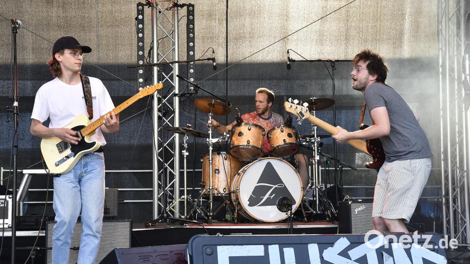Nach den Big Boners stand die Band Filistine auf der OTH-Bühne. Bild: Petra Hartl