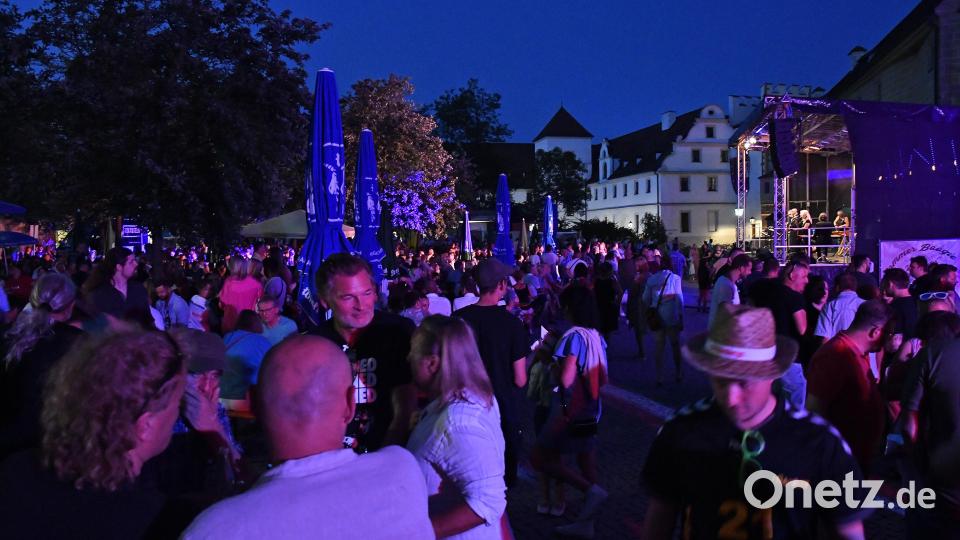 Fundamental Soul Thunder waren der Hauptact im Landratsamt Innenhof. Bild: Petra Hartl