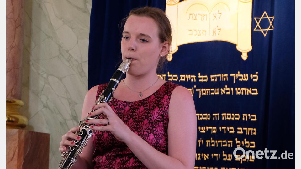 Klezmermusik in Vollendung gab Franka Plößner mit ihrer Klarinette zu Gehör. Bild: le