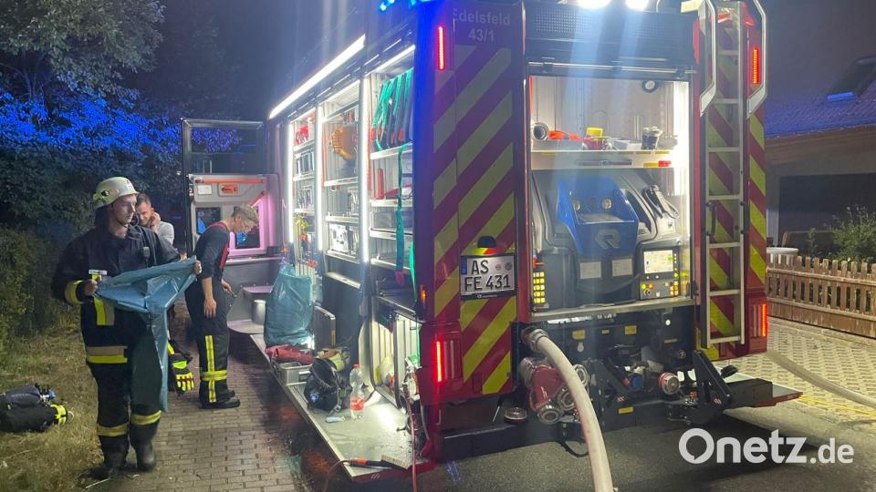 Ein Großeinsatz der Rettungskräfte am Sonntagabend in Edelsfeld geht glimpflich aus. Bild: lei