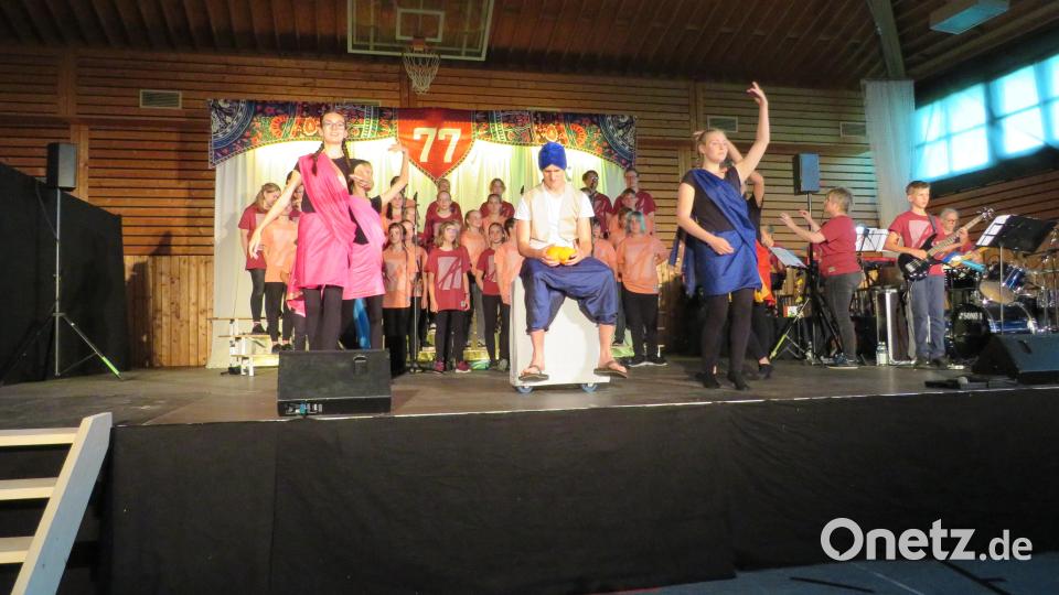 Ein tolles Musicalerlebnis hatten die über 300 Besucher. Bild: adj