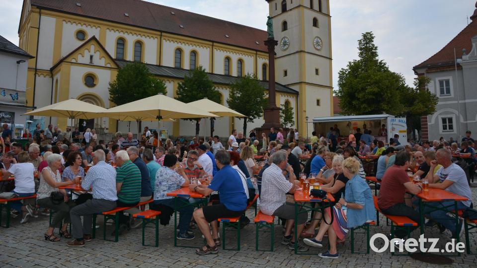 Erstmals seit sieben Jahren gibt es in Mitterteich wieder ein Bürgerfest. Am 23. und 24. Juli soll auf den Plätzen um Stadtpfarrkirche und Rathaus groß gefeiert werden. Bild: jr