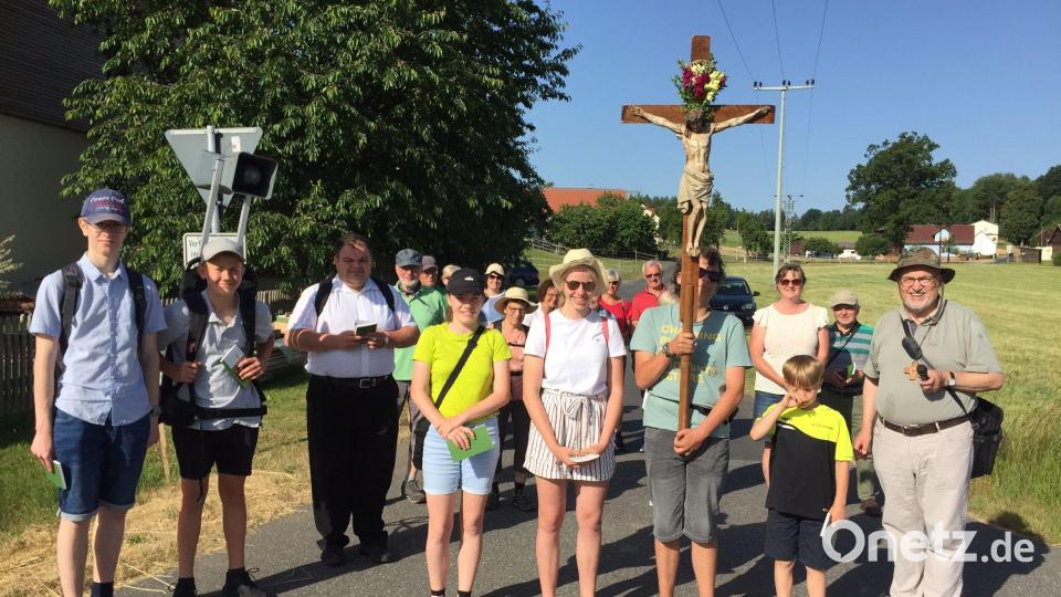 Einige der Pilger der Pfarrei Mitterteich, die sich von Mammersreuth aus zu Fuß auf den Weg nach Maria Loreto machten. Bild: Michaela Panzer/exb