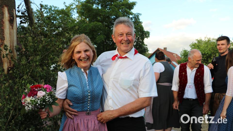 Bei den älteren Kirwapaaren machten Sieglinde und Klaus Kurz das Rennen. Bild: gru