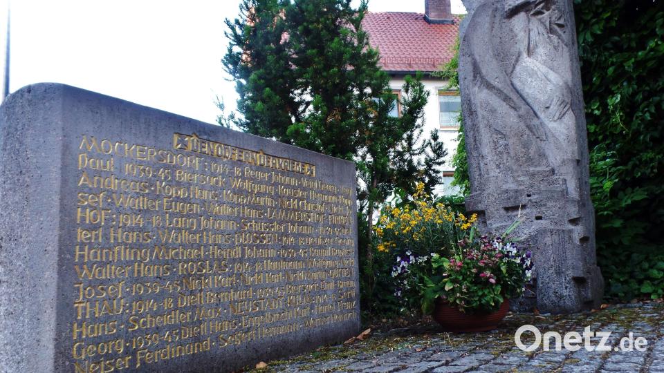 Die erste Weihe des Kriegerdenkmals fand für fünf Jahrzehnten statt und wurde nach der Renovierung sowie Umgestaltung in seiner heutigen Form im Jahr 1993 erneut eingeweiht. Bild: br