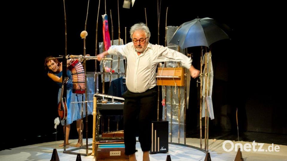 &quot;Hallo Halolo&quot; bietet Theater für Kindergartenkinder mit Musik von Eric Satie Bild: Katrin Schander/exb