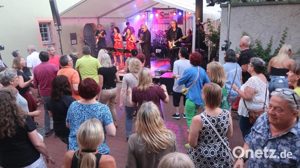 &quot;Warm up&quot;-Party mit &quot;Soul Station No. 10&quot;. Bild: Kunz