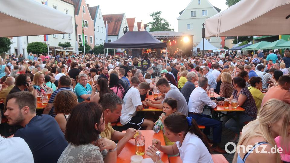 &quot;Warm up&quot;-Party mit &quot;Austria 7&quot;. Bild: Kunz