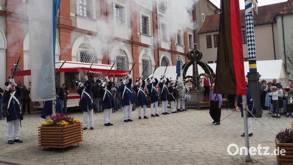 Die Feierlichkeiten der Bürgerwehr in Neustadt sind stets ein besonderes Spektakel, wie auch bei dieser Veranstaltung in der Vergangenheit. Archivbild: krb