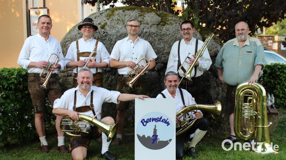 Die Blaskapellengruppe &quot;Bernstein 7&quot; spielt am Sonntag, 17. Juli, um 17 Uhr im Winkler-Garten zugunsten des Philipp-Neri-Werks auf. Bild: exb