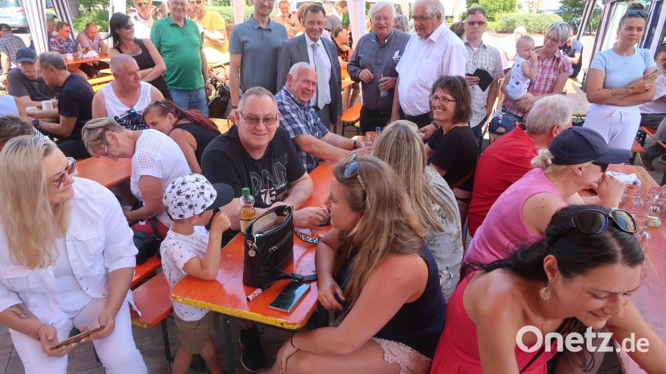 Zum Jubiläum passt auch das tolle Wetter. Bild: Kunz